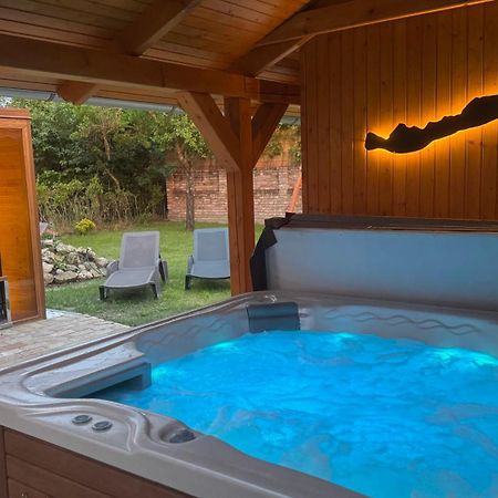 Balaton Apartman Balatonmariafurdo Ngoại thất bức ảnh