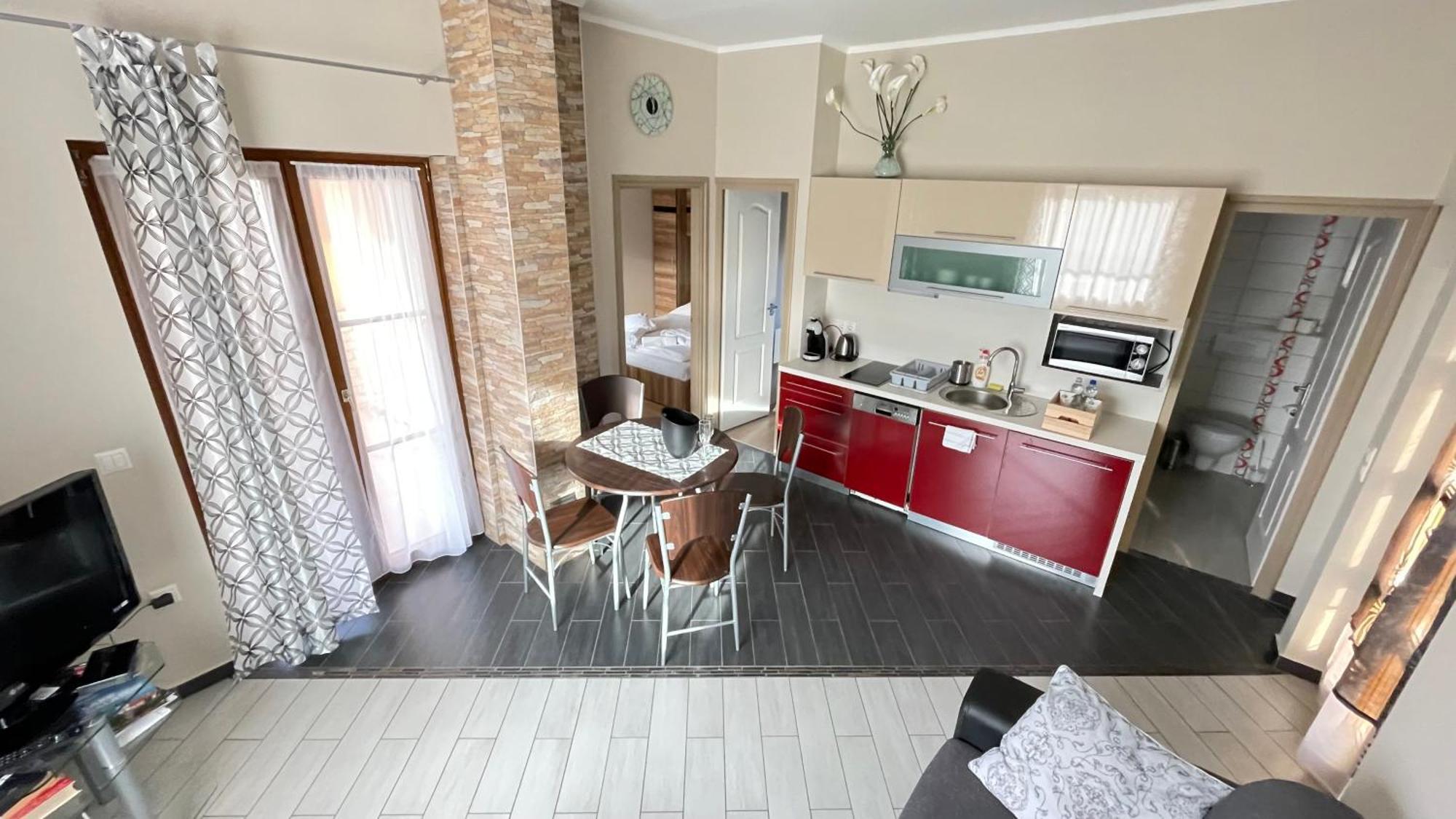 Balaton Apartman Balatonmariafurdo Ngoại thất bức ảnh