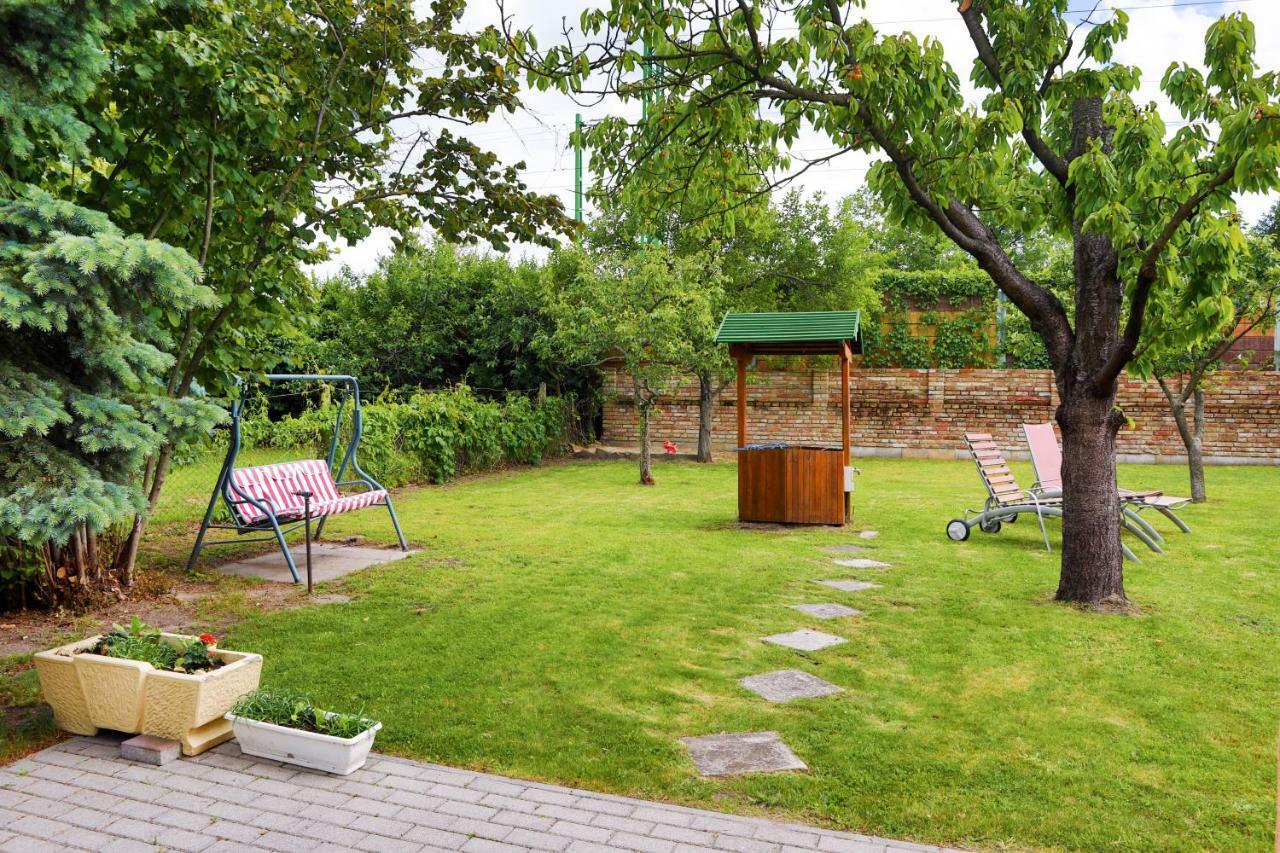 Balaton Apartman Balatonmariafurdo Ngoại thất bức ảnh